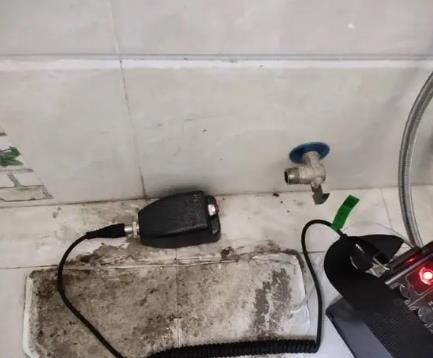 原平屋顶漏水维修公司分享下卫生间漏水的危害及解决方法